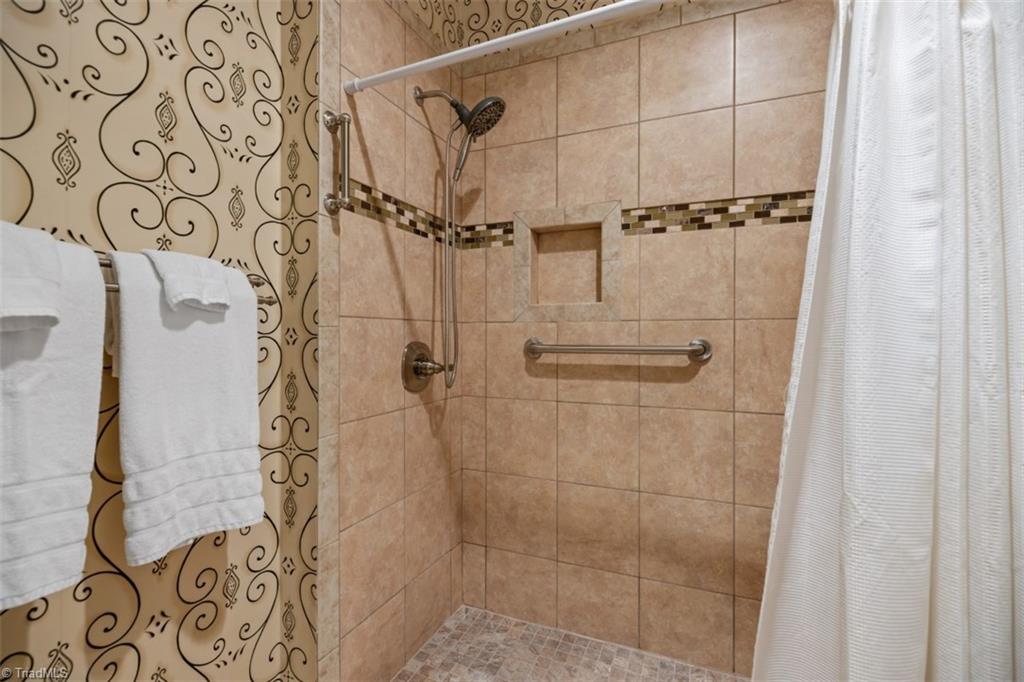 1255 Stadler Ridge Road Winston-Salem, NC 27106 - Photo 16 of 21 Second bath