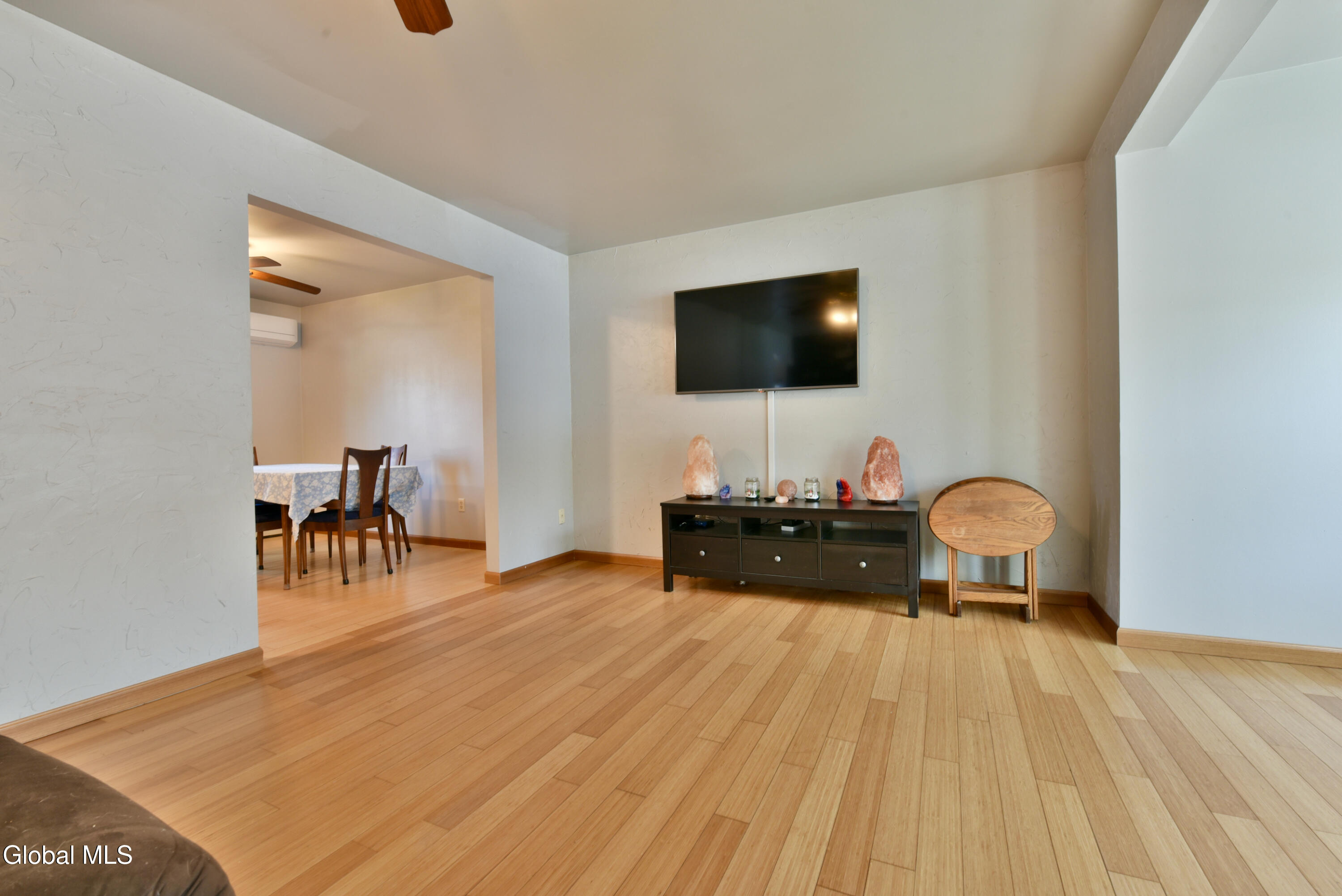 24 Cramer Path Northumberland, NY 12831 - Photo 23 of 50 24CramerPathLRKitch2