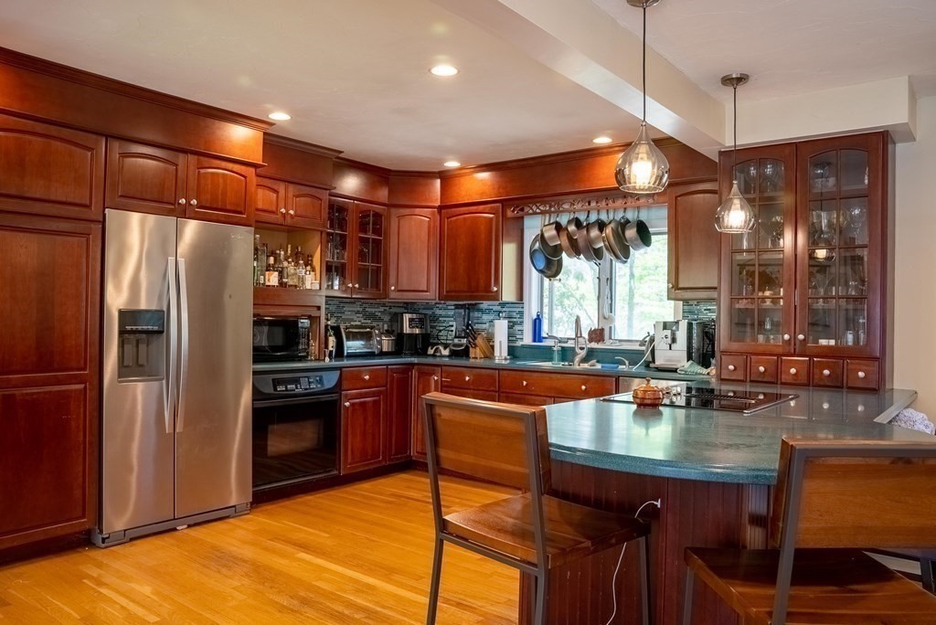 35 Stock Farm Road Sudbury, MA 01776 - Photo 8 of 24