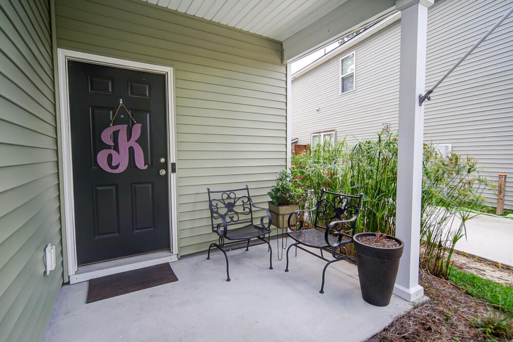 178 Brookhaven Road Summerville, SC 29486 - Photo 2 of 39 Front Porch