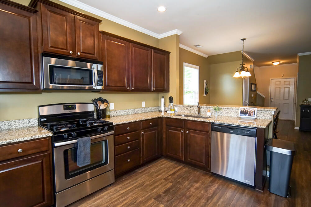 178 Brookhaven Road Summerville, SC 29486 - Photo 9 of 39 Kitchen