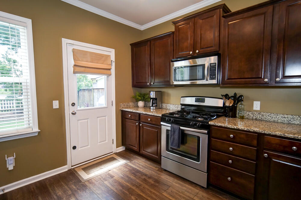 178 Brookhaven Road Summerville, SC 29486 - Photo 10 of 39 Kitchen