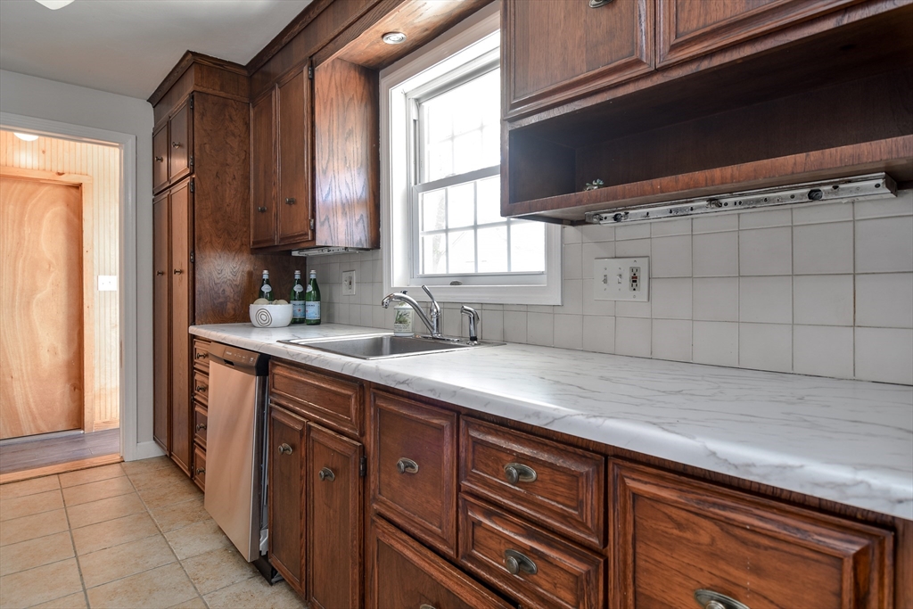 134 North Main Street Bellingham, MA 02019 - Photo 15 of 37