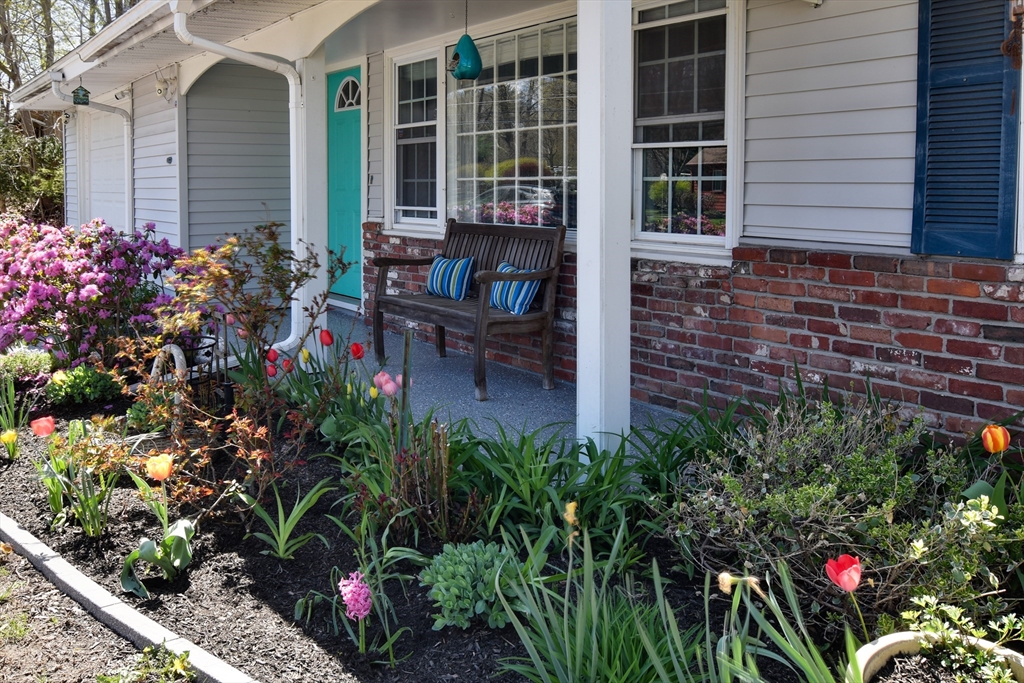 134 North Main Street Bellingham, MA 02019 - Photo 4 of 37