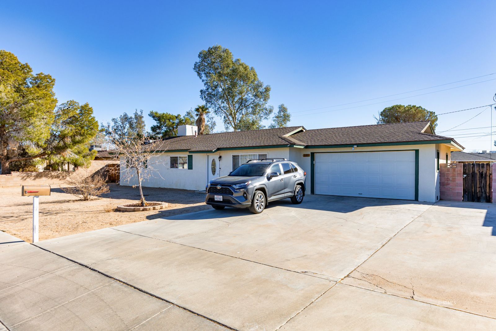 533 Weiman Avenue Ridgecrest, CA 93555 - Photo 2 of 23