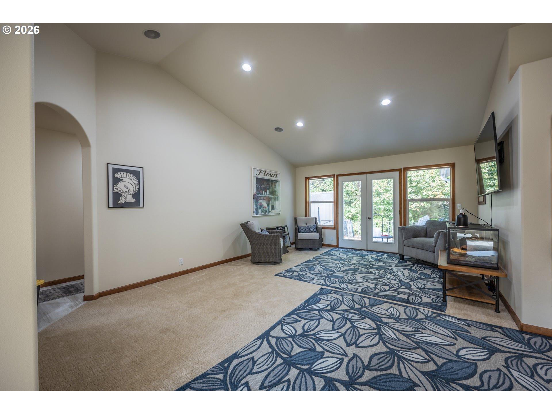 2193 13th Street Florence, OR 97439 - Photo 13 of 48 a very nice looking room with a large window