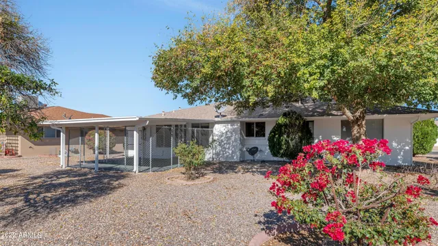 a front view of house with yard