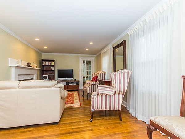 38 Ridgeway Drive Quincy, MA 02169 - Photo 9 of 28 Gallery Image 9