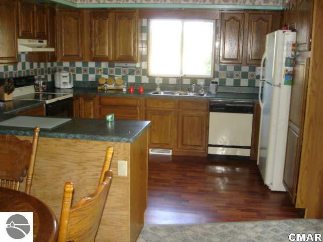 2845 North Barry Road Breckenridge, MI 48615 - Photo 2 of 7 1770029-1.JPG