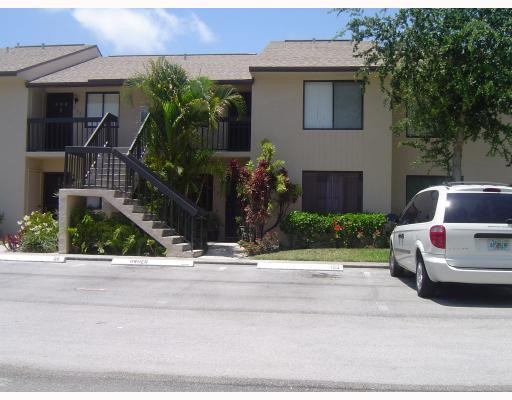 21951 Soundview Terrace, Unit G106 Boca Raton, FL 33433 - Photo 1 of 1 Exterior Front