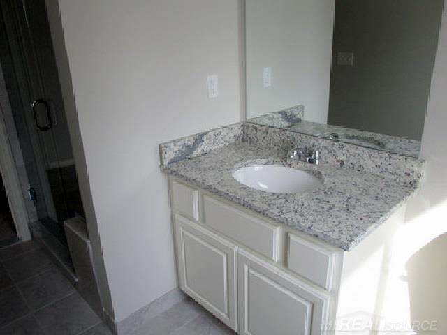47348 Mariners Point Chesterfield, MI 48051 - Photo 8 of 11