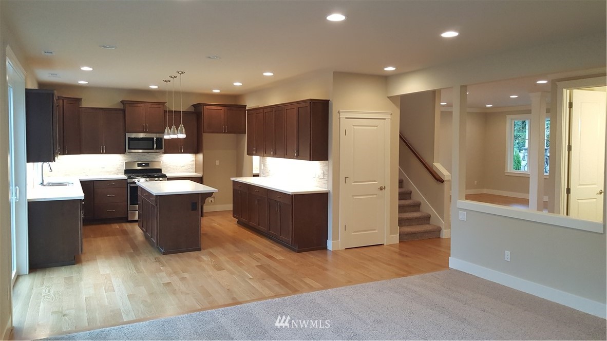 22614 Meridian Avenue South Bothell, WA 98021 - Photo 11 of 25