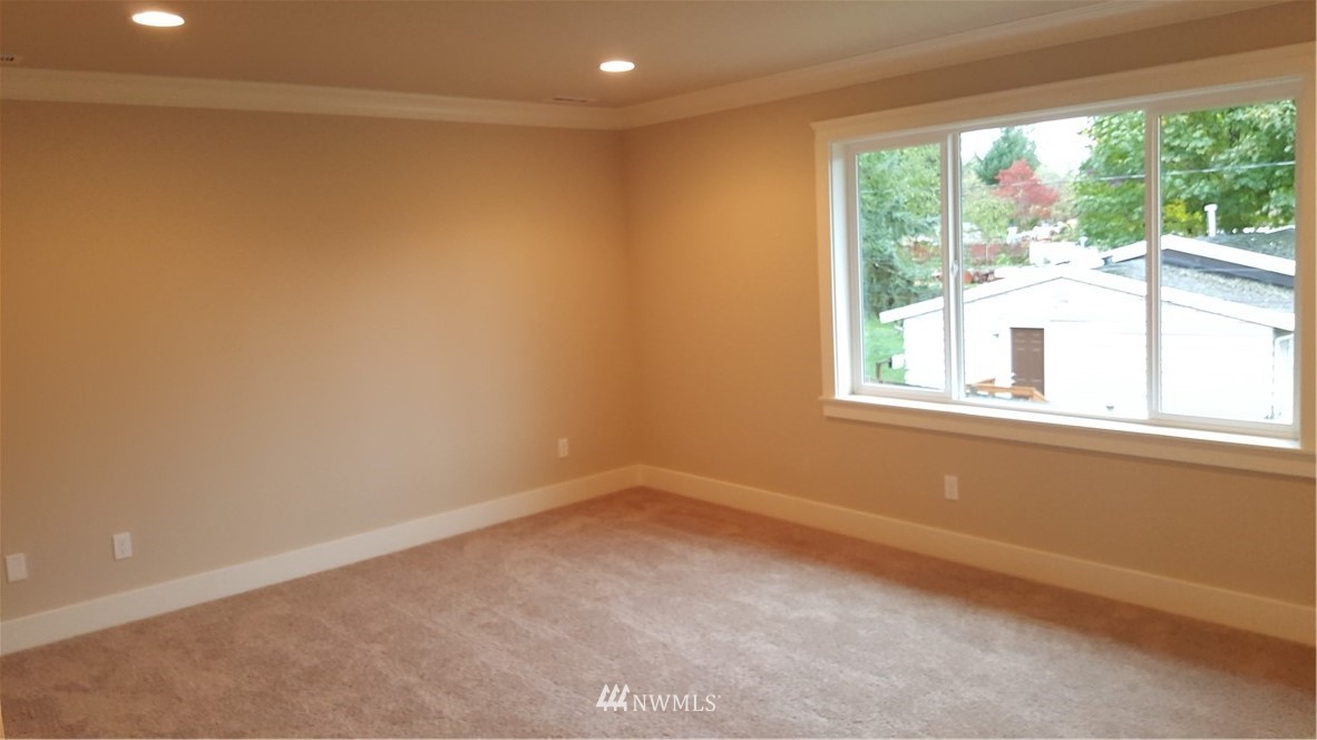 22614 Meridian Avenue South Bothell, WA 98021 - Photo 18 of 25