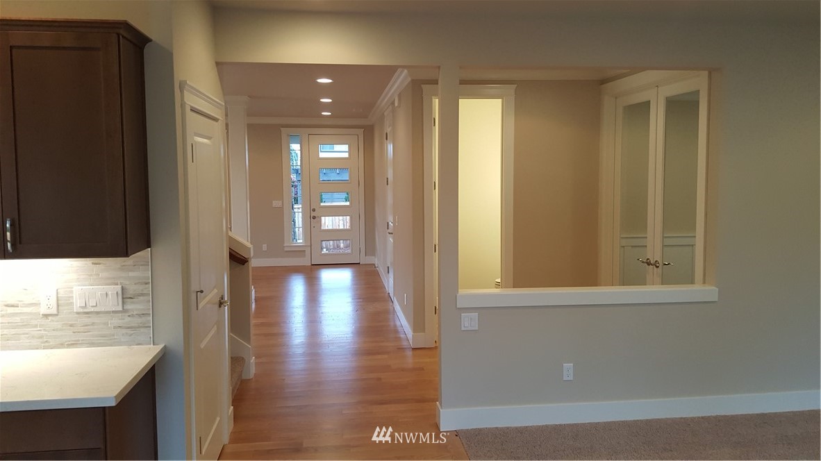 22614 Meridian Avenue South Bothell, WA 98021 - Photo 8 of 25