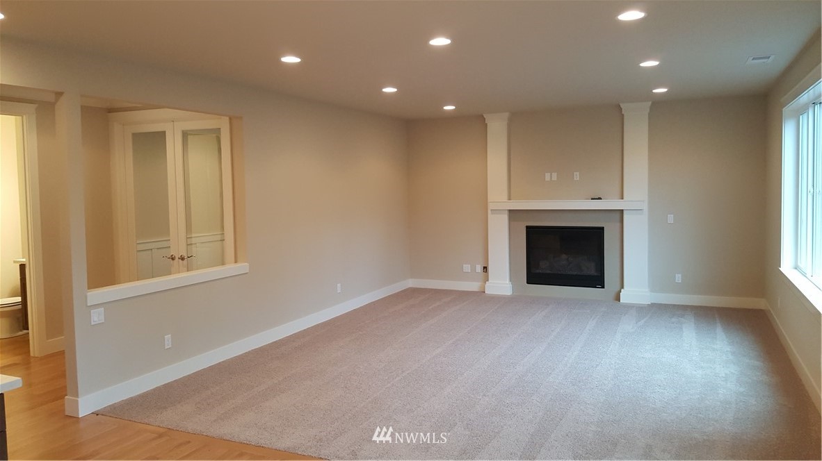 22614 Meridian Avenue South Bothell, WA 98021 - Photo 10 of 25