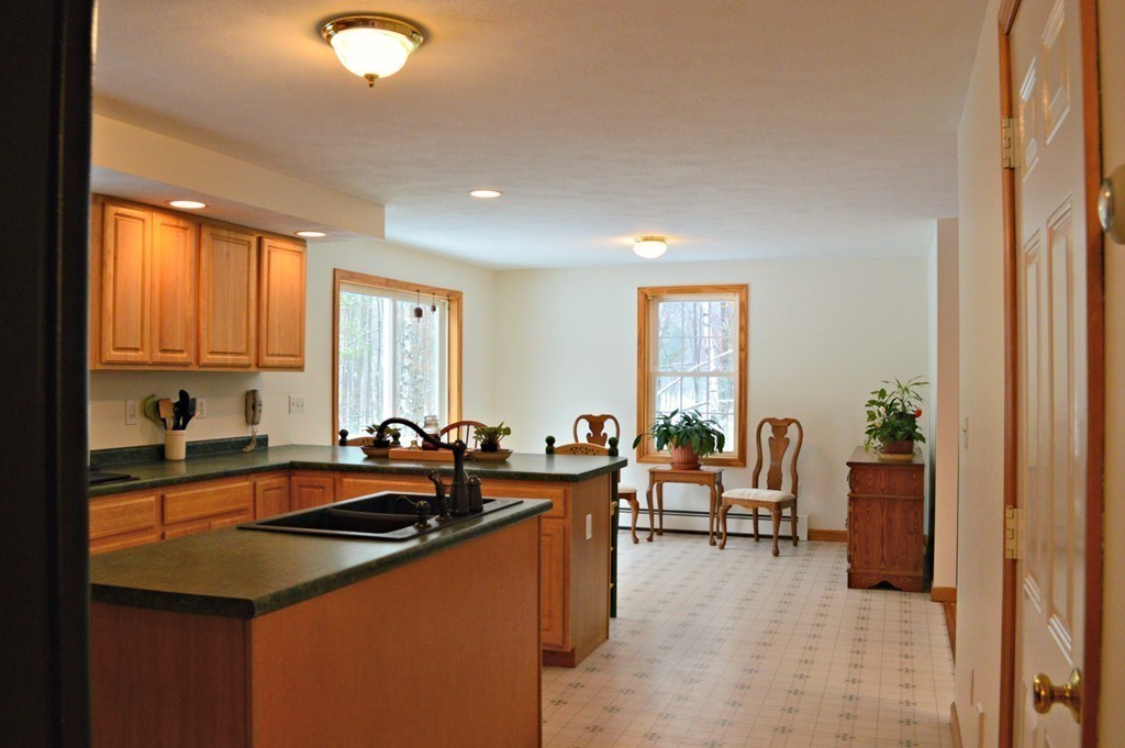 375 Petersham Road Phillipston, MA 01331 - Photo 3 of 30