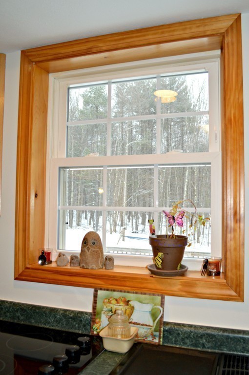 375 Petersham Road Phillipston, MA 01331 - Photo 5 of 30