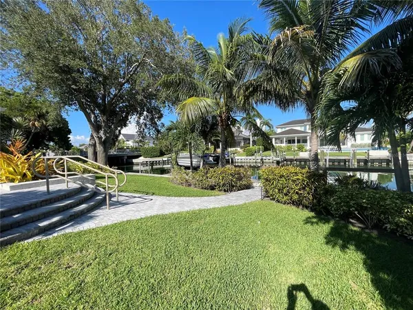 $15,000 | 460 Pheasant Drive, Sarasota, FL 34236