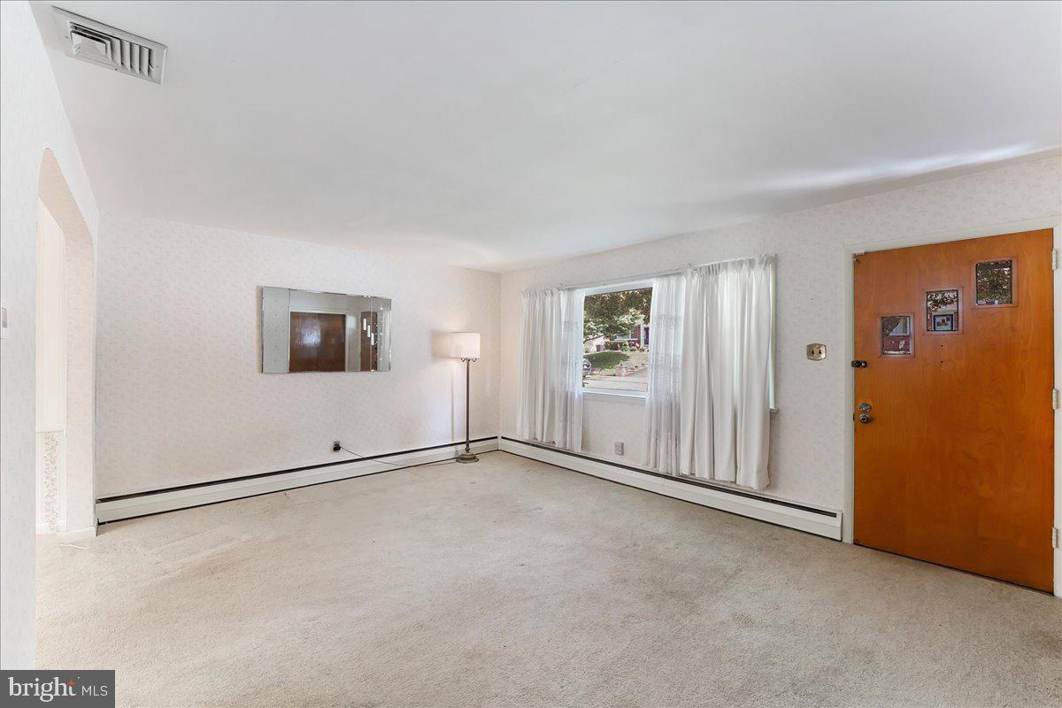 943 Georgetown Road Swarthmore, PA 19081 - Photo 5 of 31 Gallery Image 5