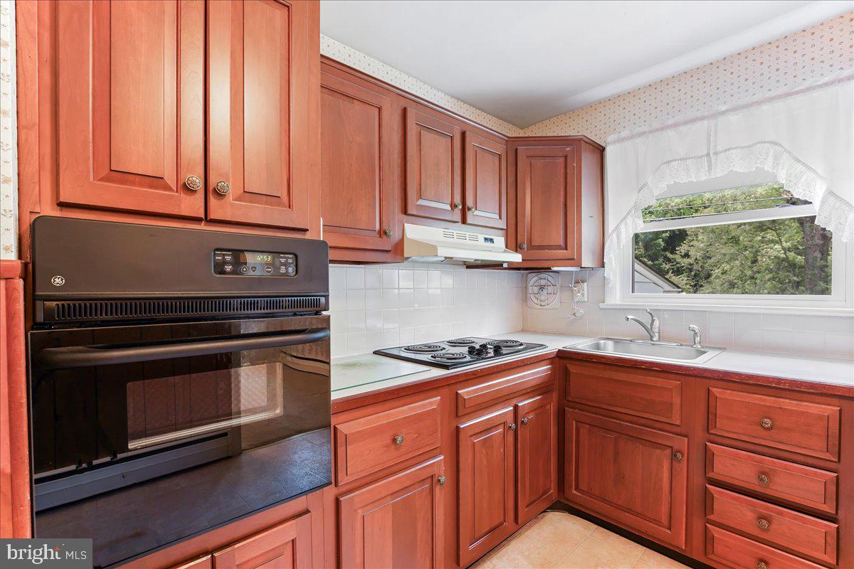 943 Georgetown Road Swarthmore, PA 19081 - Photo 10 of 31 Gallery Image 10