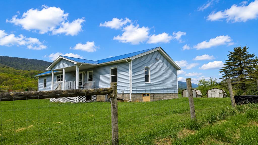 2241 Skydusky Road Bland, VA 24315 - Photo 2 of 42 Gallery Image 2