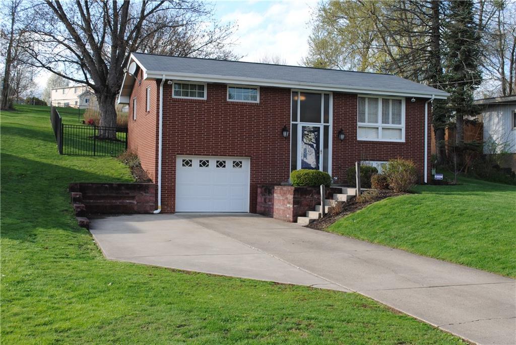18 Diebold Road McKees Rocks, PA 15136 - Photo 2 of 15