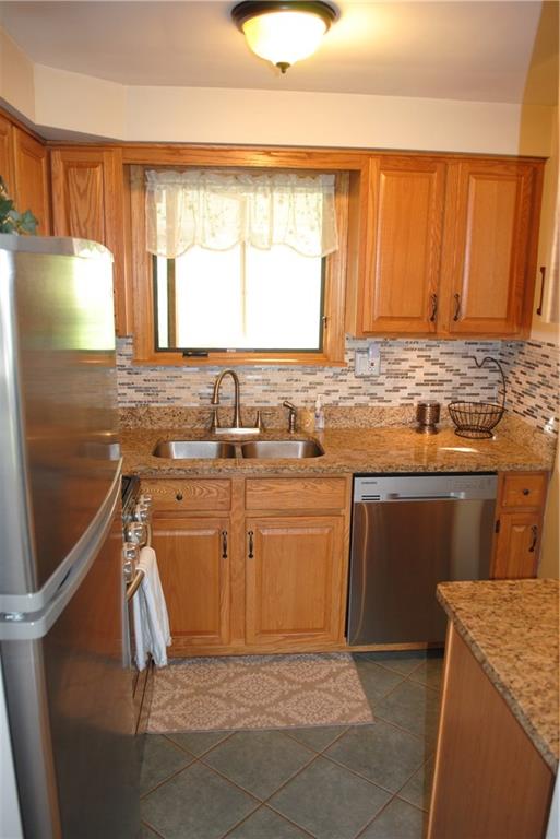 18 Diebold Road McKees Rocks, PA 15136 - Photo 7 of 15