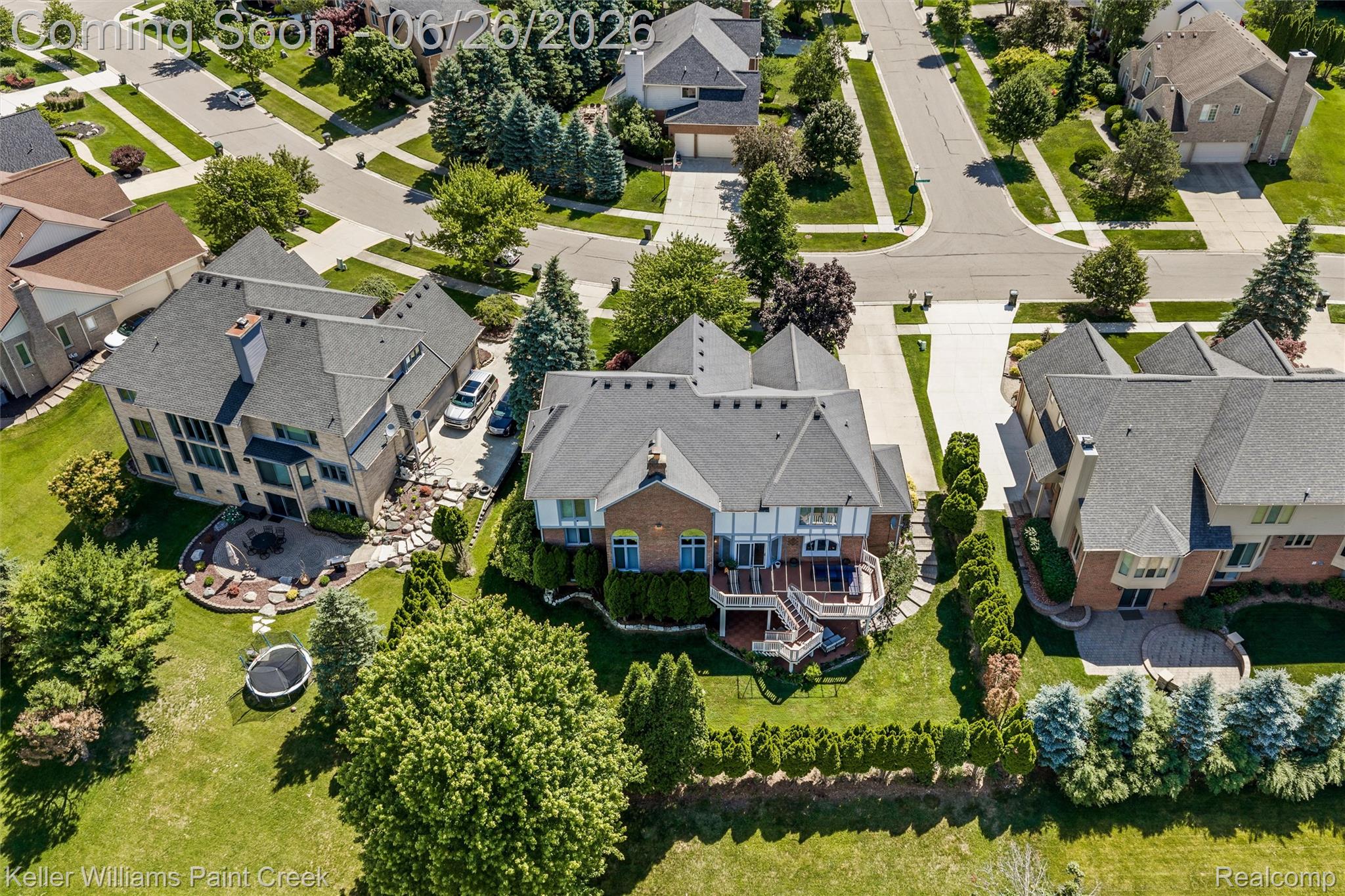2036 Hickory Trail Drive Rochester, MI 48309 - Photo 70 of 77 76-2036 Hickory Trail Dr - Aerial 0016.jpg