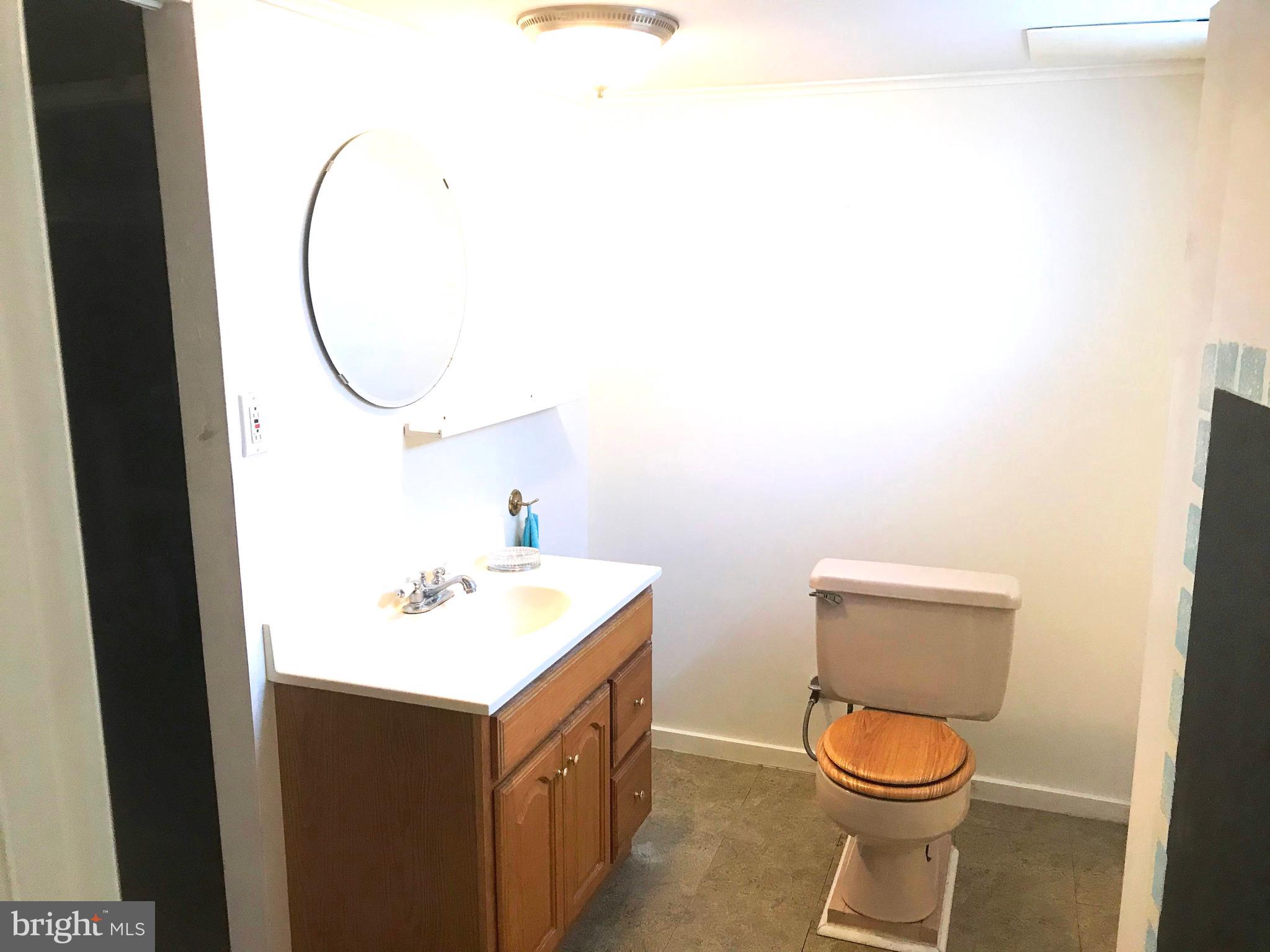 4212 Thorncliff Road Baltimore, MD 21236 - Photo 18 of 20 1/2 Bath