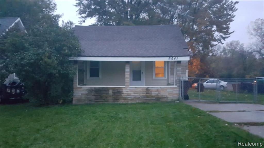 6541 Denton Road, Unit 1 Belleville, MI 48111 - Photo 1 of 4