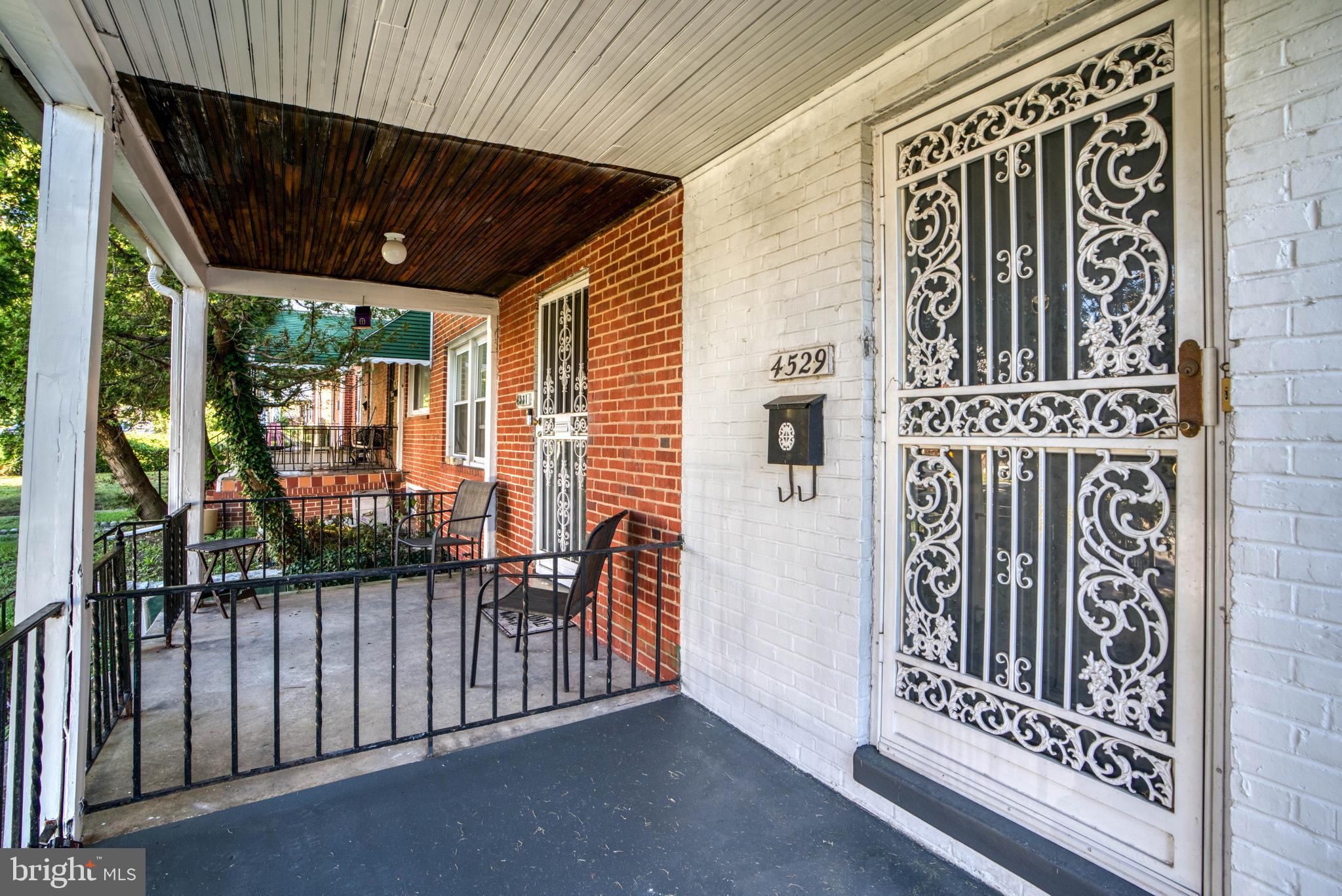 4529 Marble Hall Road Baltimore, MD 21239 - Photo 3 of 46