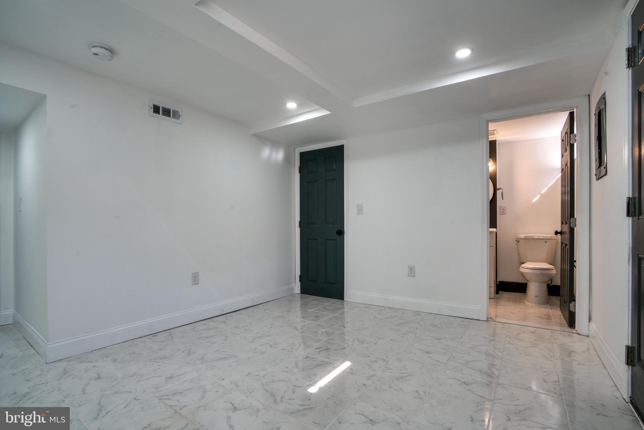 4529 Marble Hall Road Baltimore, MD 21239 - Photo 37 of 46