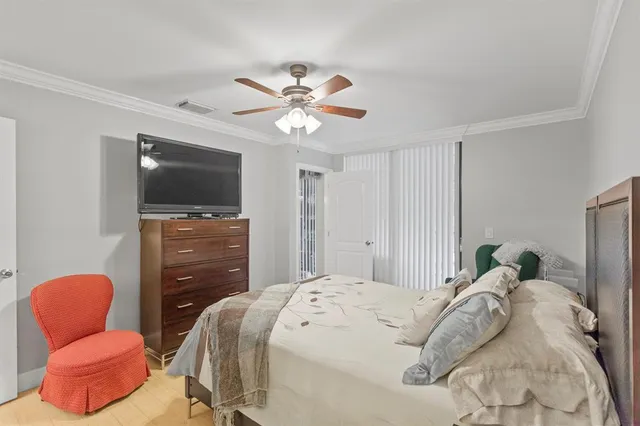 $328,000 | 4624 Carambola Circle North, Unit 2706, Coconut Creek, FL 33066