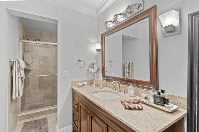 $328,000 | 4624 Carambola Circle North, Unit 2706, Coconut Creek, FL 33066