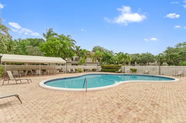 $328,000 | 4624 Carambola Circle North, Unit 2706, Coconut Creek, FL 33066