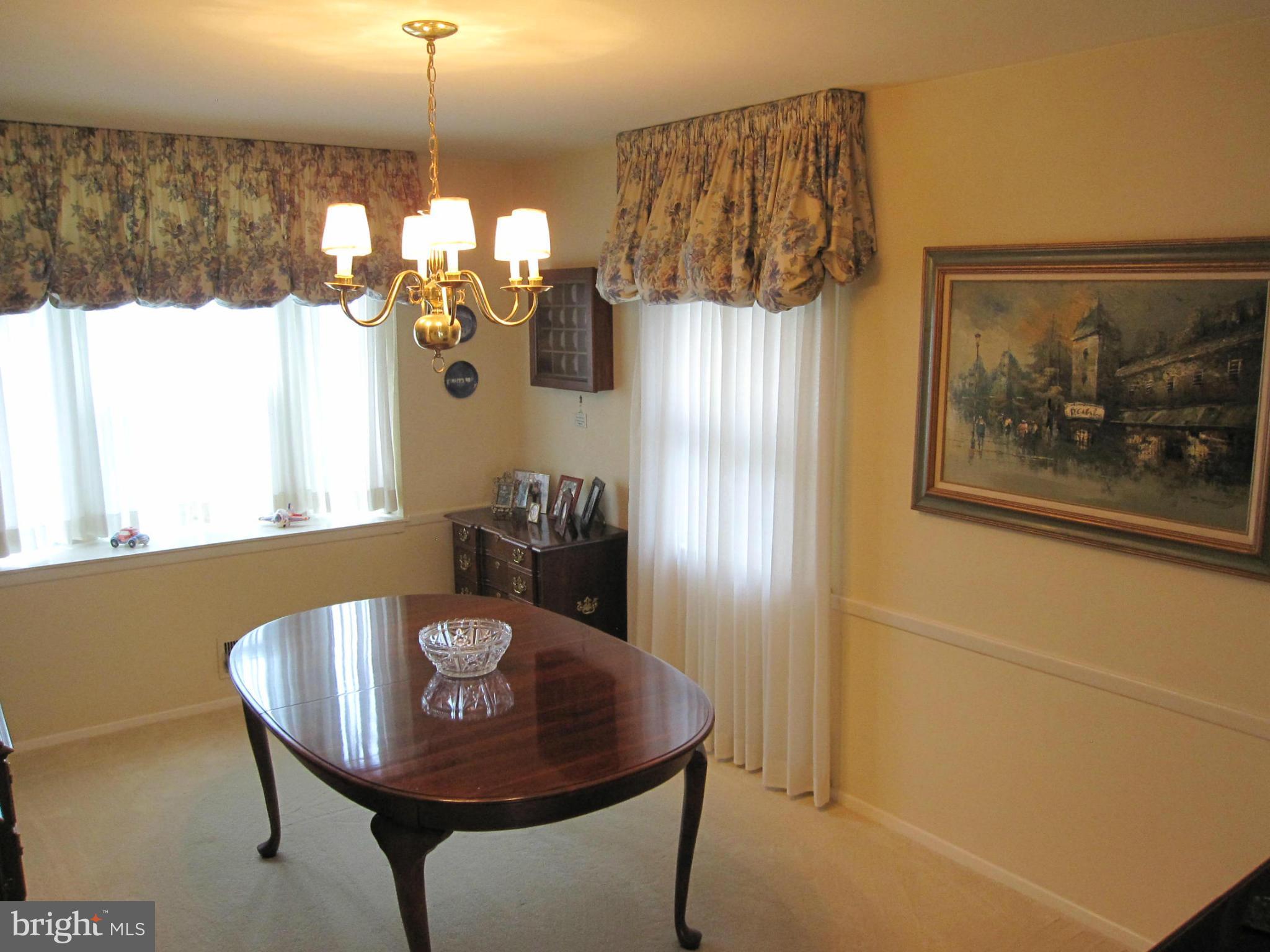 1117 Hollen Road Baltimore, MD 21239 - Photo 6 of 12 Dining Room