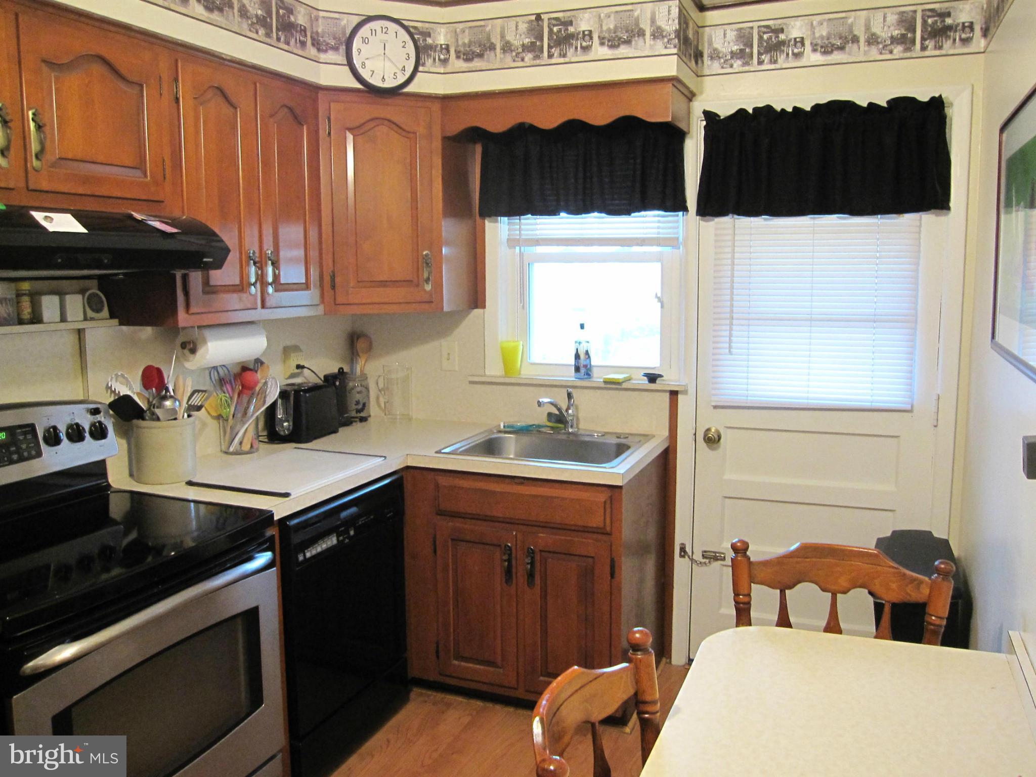 1117 Hollen Road Baltimore, MD 21239 - Photo 8 of 12 Kitchen