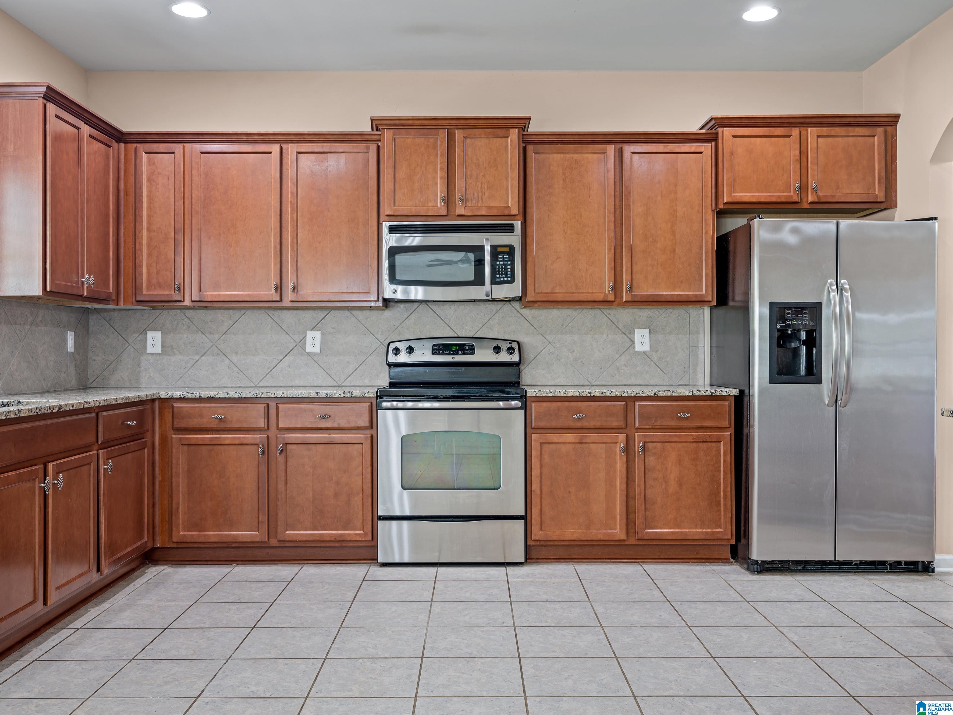 322 Addison Drive Calera, AL 35040 - Photo 9 of 36