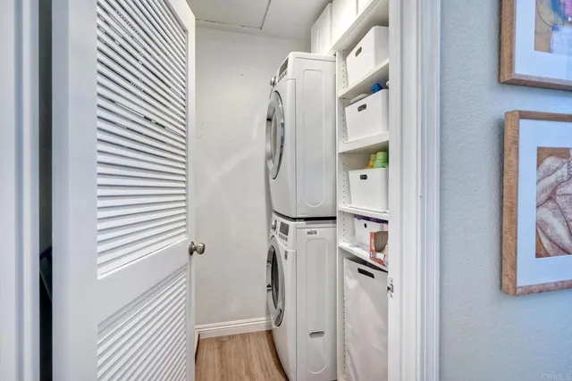 a view of walk in closet