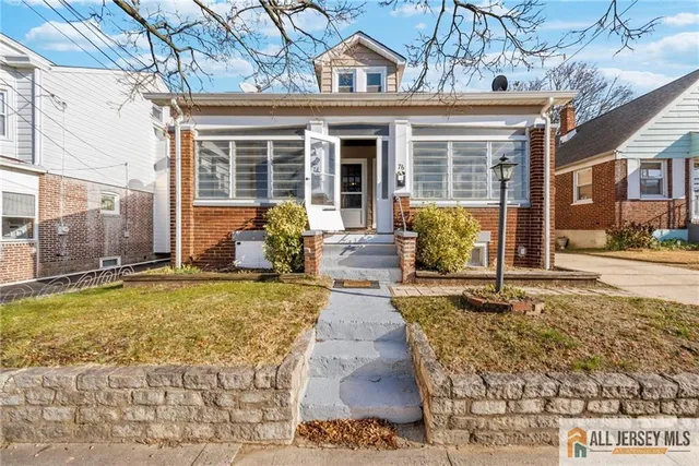 $2,700 | 76 Andrew Street, Hamilton, NJ 08610
