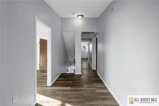 $2,700 | 76 Andrew Street, Hamilton, NJ 08610