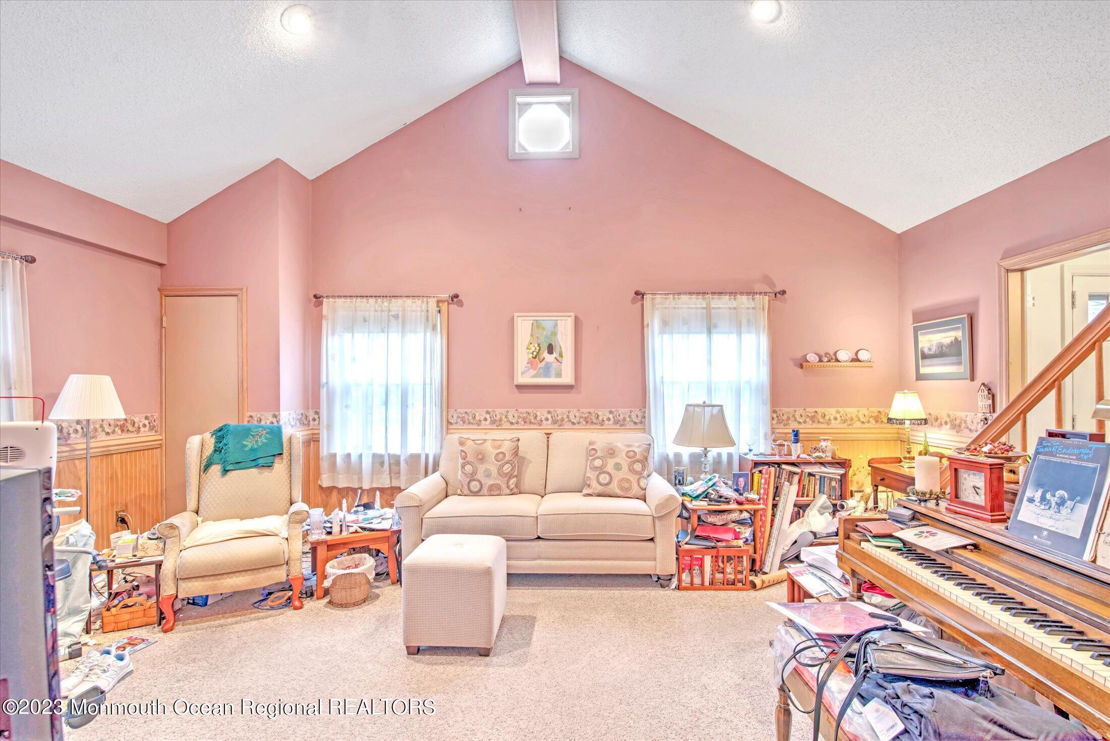 712 Schoolhouse Road Brielle, NJ 08730 - Photo 14 of 39 12-FAMILY ROOM