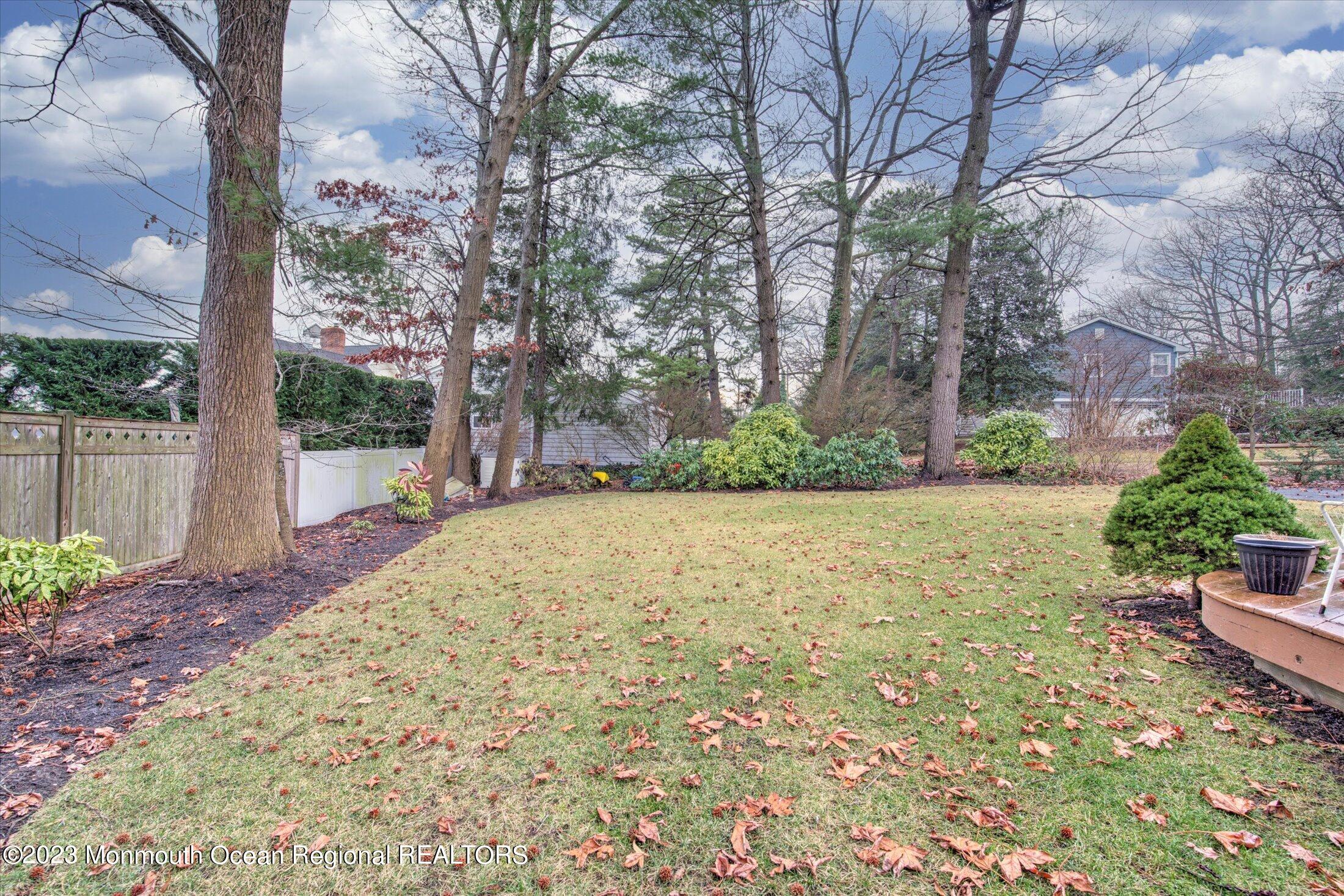 712 Schoolhouse Road Brielle, NJ 08730 - Photo 38 of 39 33-BACK YARD