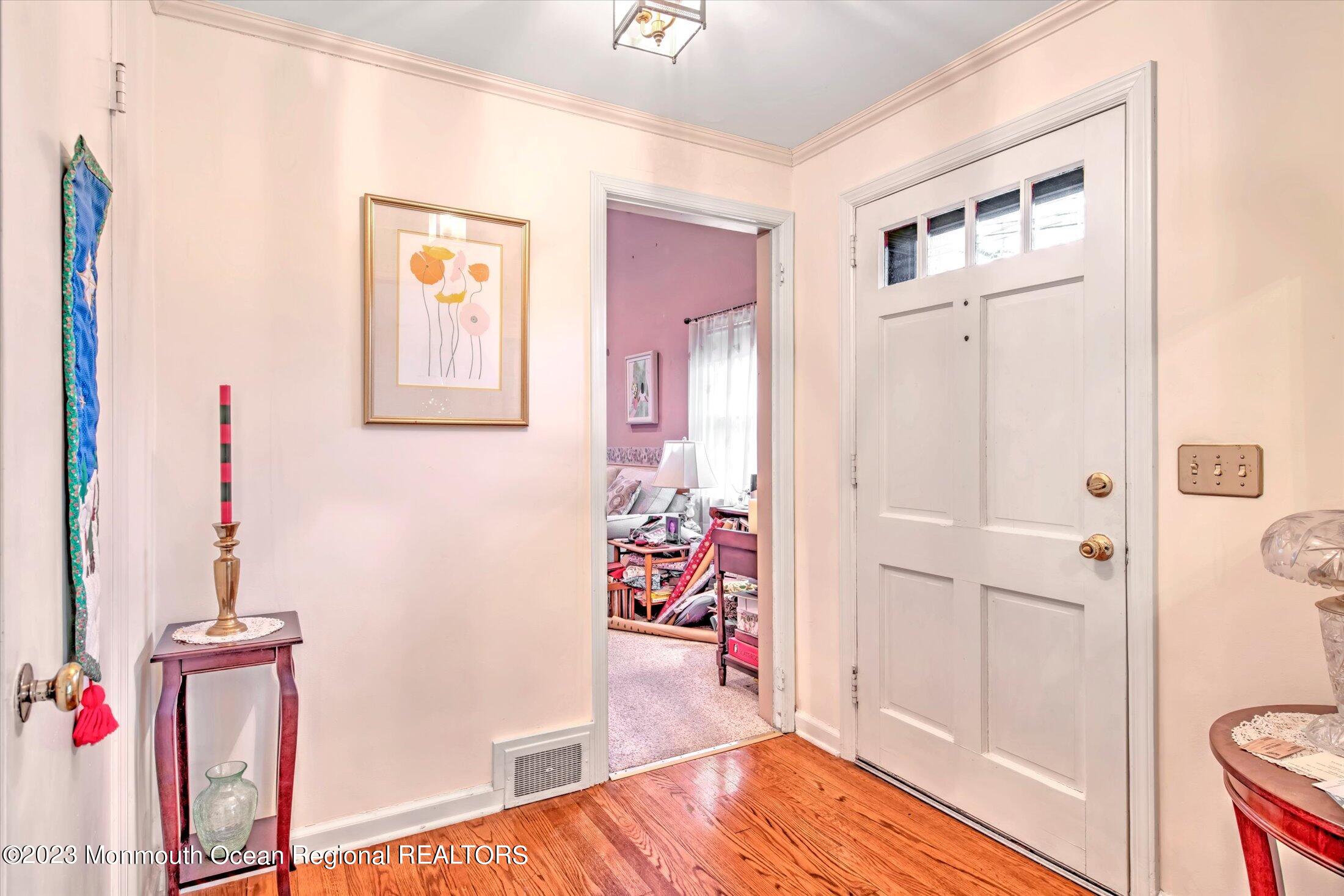 05-FOYER