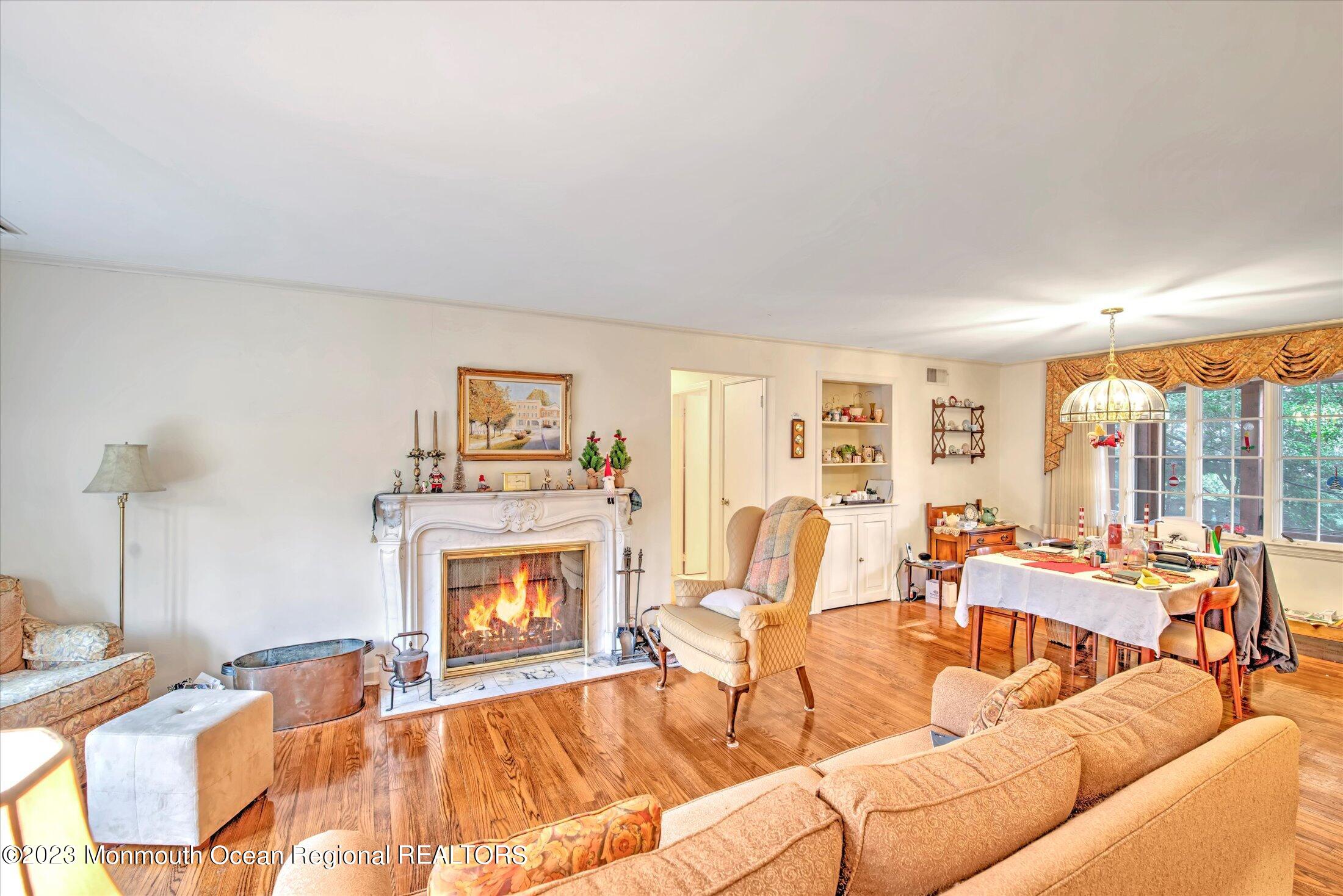 712 Schoolhouse Road Brielle, NJ 08730 - Photo 10 of 39 08-LIVING ROOM