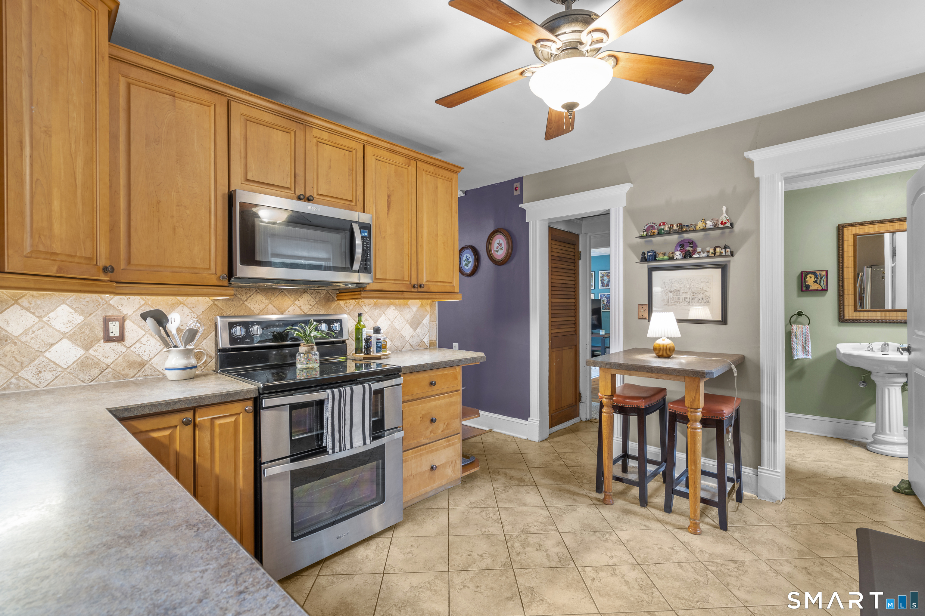 162 Newton Street Meriden, CT 06450 - Photo 4 of 34
