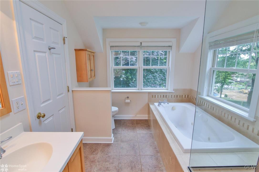 3433 Altonah Road Bethlehem, PA 18017 - Photo 17 of 35 Gallery Image 17