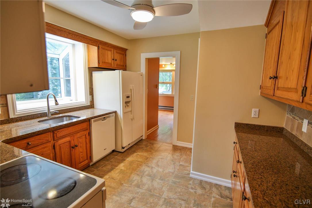 3433 Altonah Road Bethlehem, PA 18017 - Photo 6 of 35 Gallery Image 6
