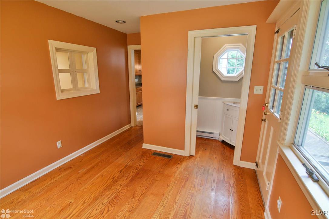 3433 Altonah Road Bethlehem, PA 18017 - Photo 9 of 35 Gallery Image 9