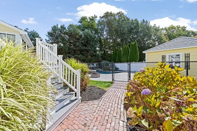 $1,525,000 | 2 Windward Lane, Scituate, MA 02066